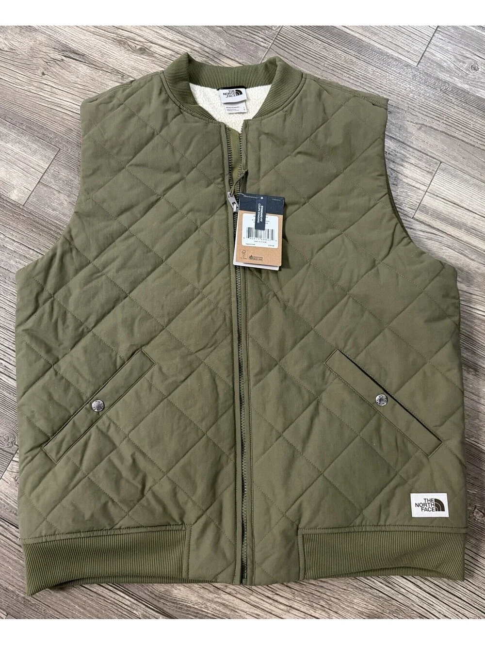 The North Face Cuchillo Insulated Vest in Military Olive Sz L NWT